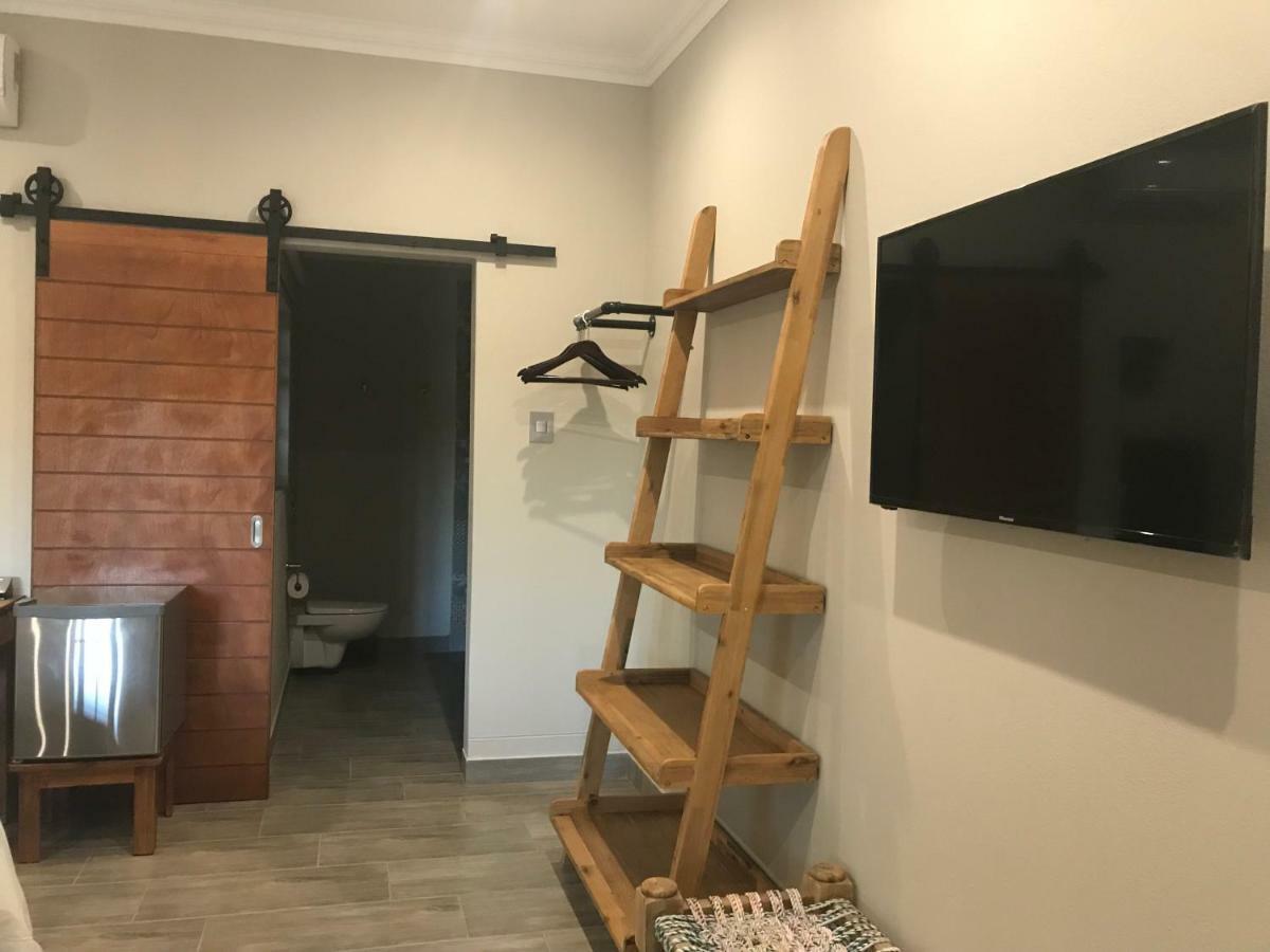 Lowveld Living Guesthouse Mbombela Exterior foto